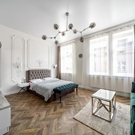 Green Apartment 利沃夫 外观 照片