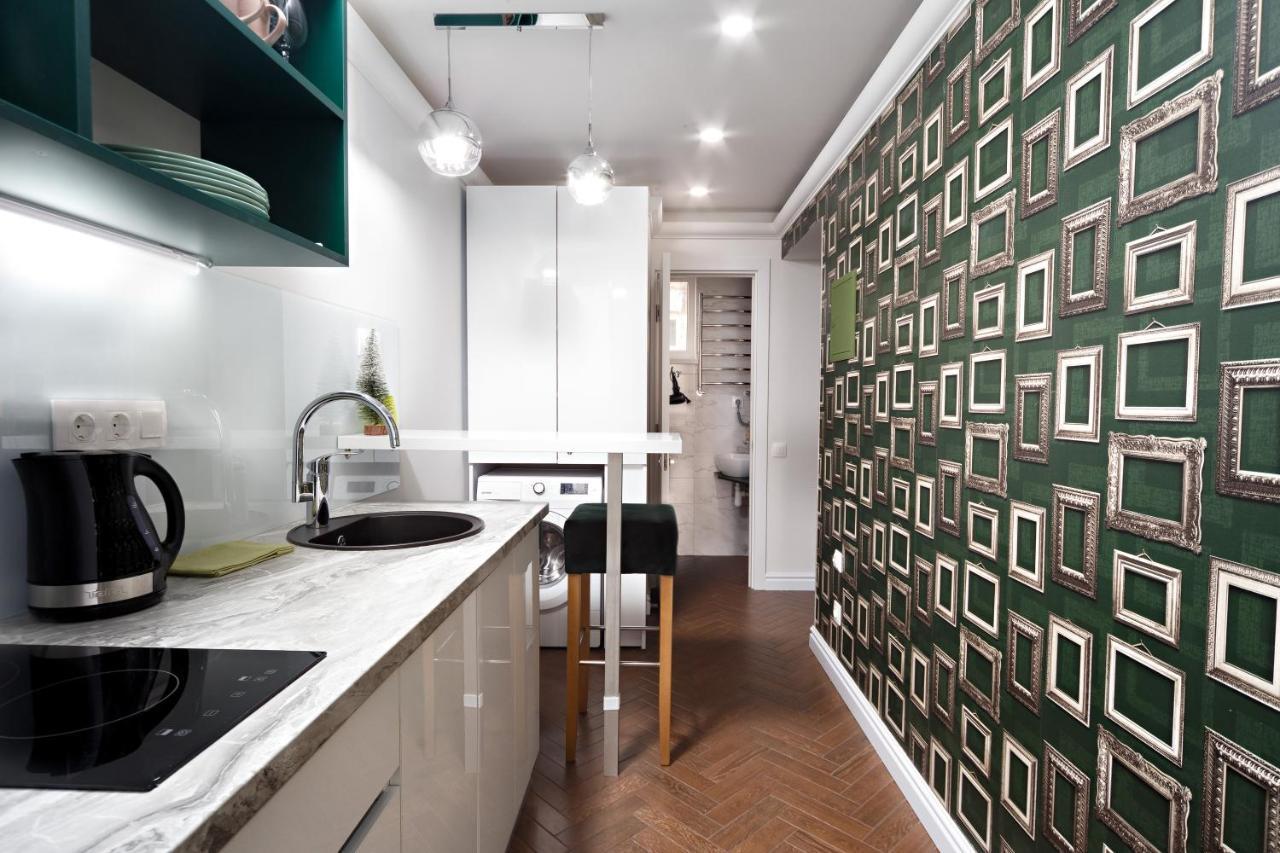 Green Apartment 利沃夫 外观 照片